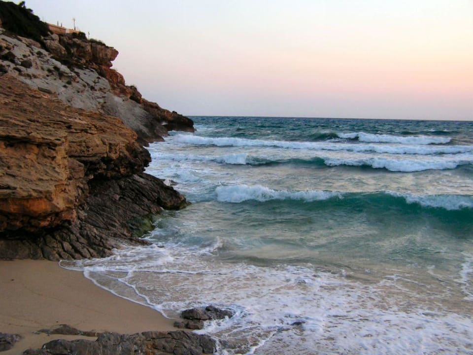 mer agitée à 6h du matin VIVA Cala Mesquida Suites & Spa 16+
