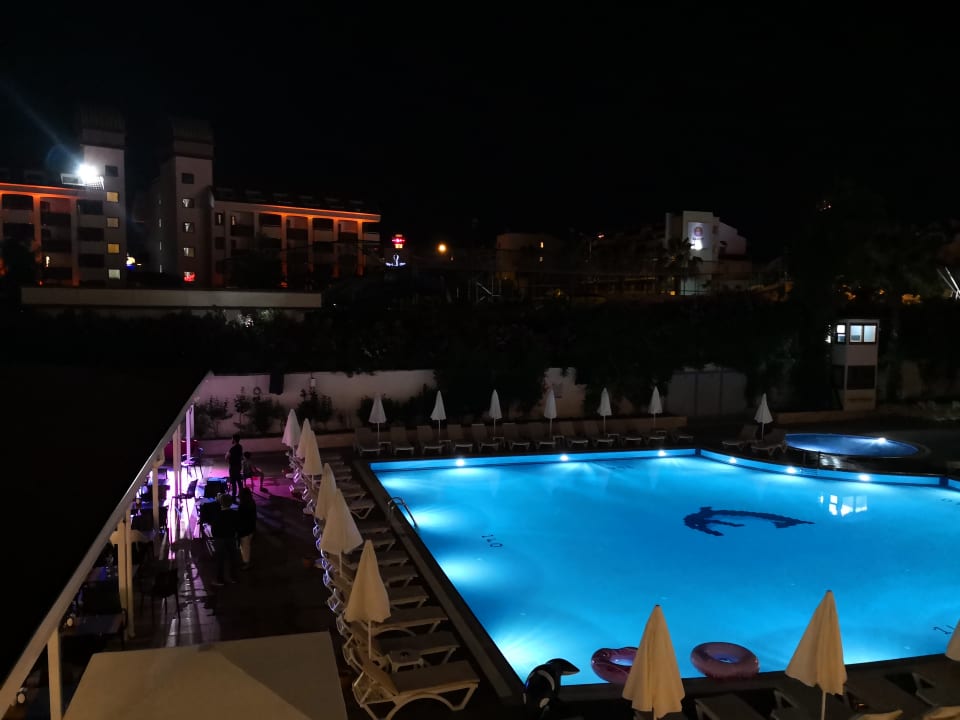 Pool Side Aquamarin Resort & Spa