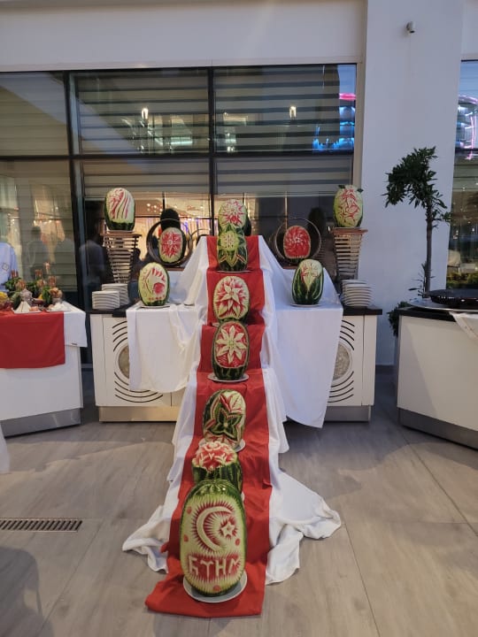 Gastro Azura Deluxe Resort & Spa Hotel