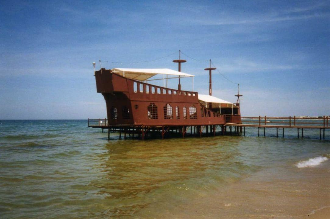 Strandbar Sahara Beach Aquapark & Resort