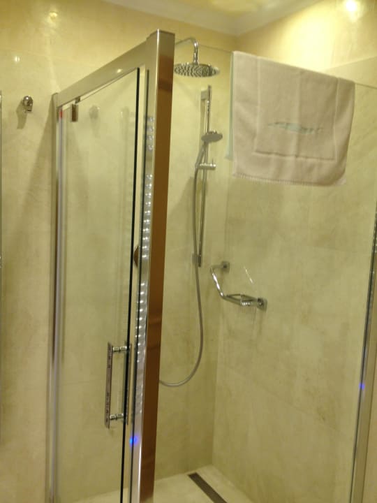 Wellnessdusche Retro Riverside Wellness Resort