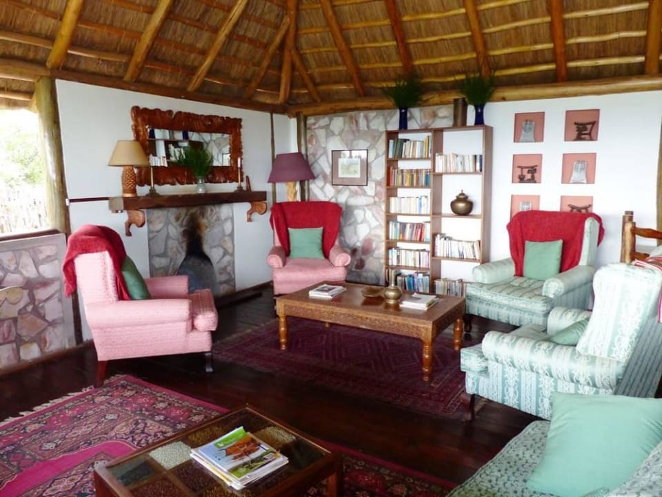 Kleine Sitzecke im Haupthaus Hotel Mantana Tented Camp