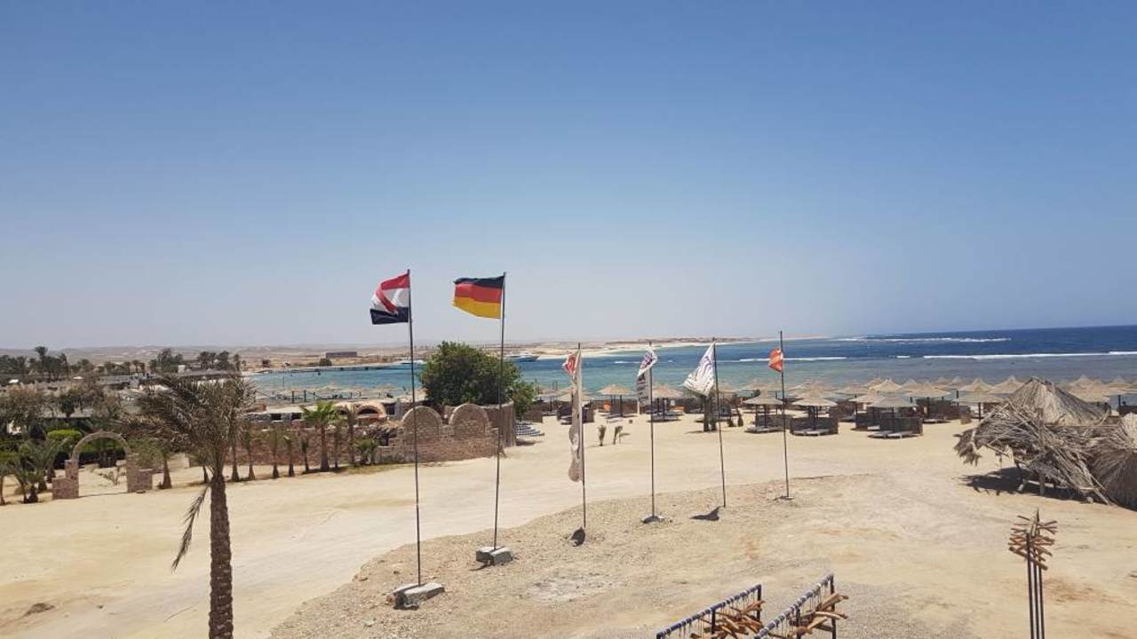 Strand Pensée Royal Garden Beach Resort