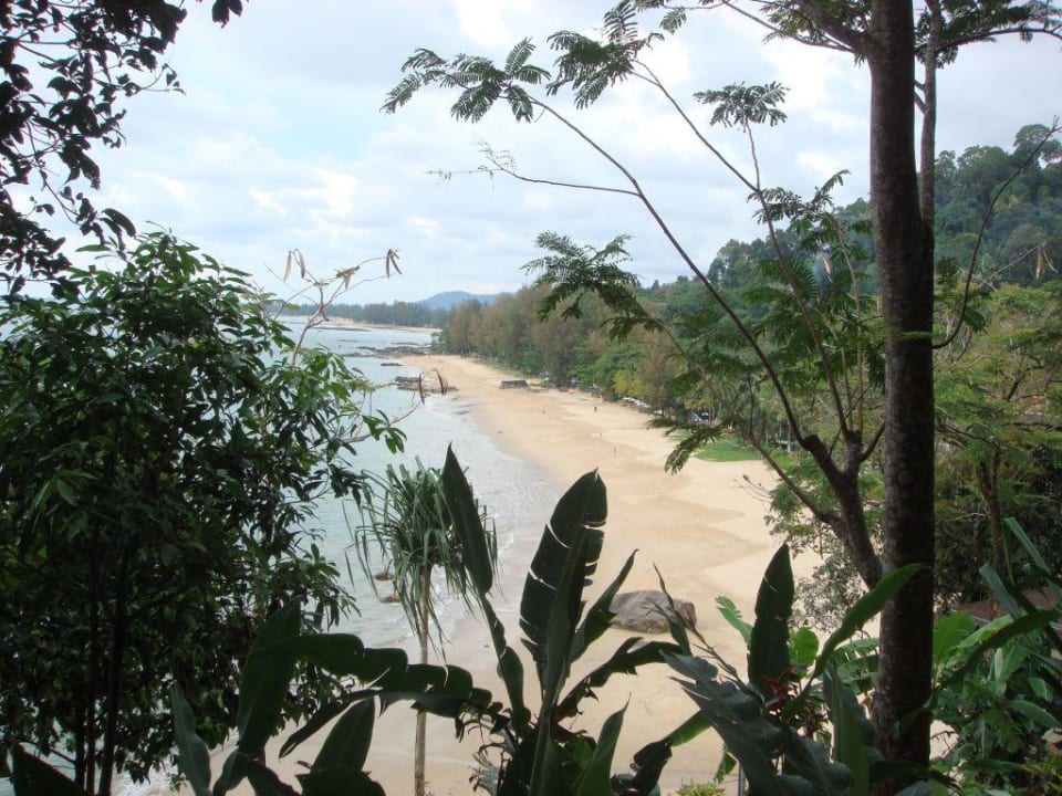 Strandabschnitt des Hotels Moracea by Khao Lak Resort