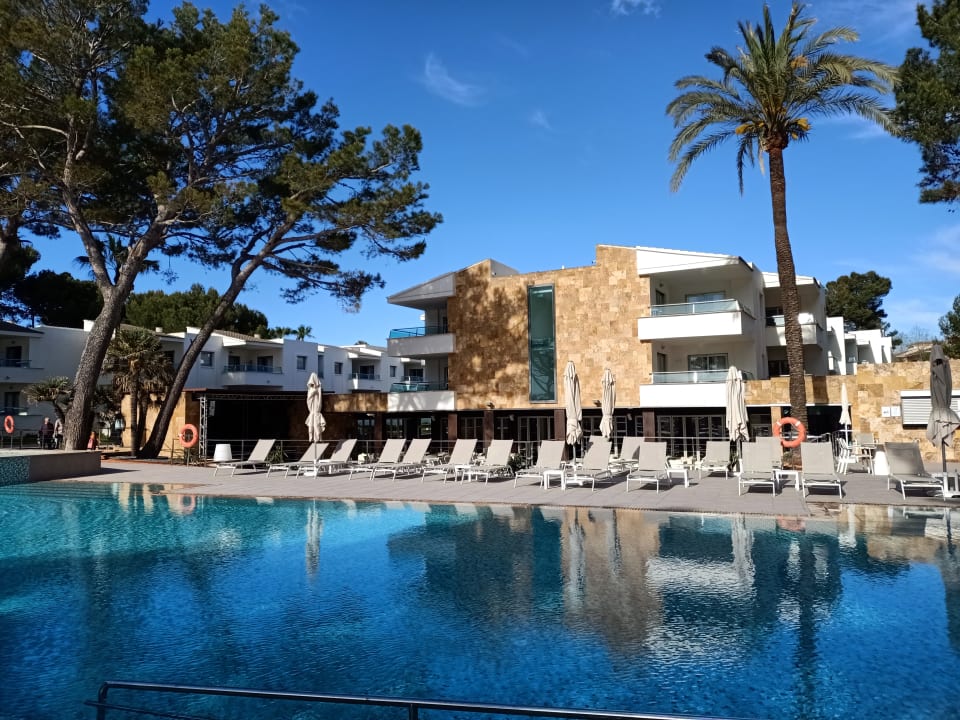 Pool Iberostar Selection Playa de Muro Village