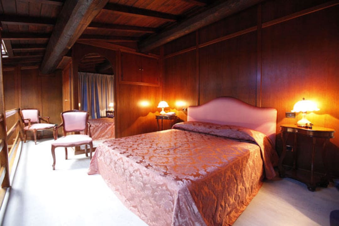 Suite Depandance / camera Villa la Fornacina