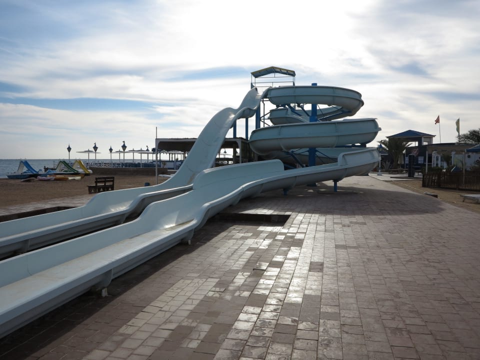 Wäre cool wenn sie laufen würde... The Grand Hotel Hurghada