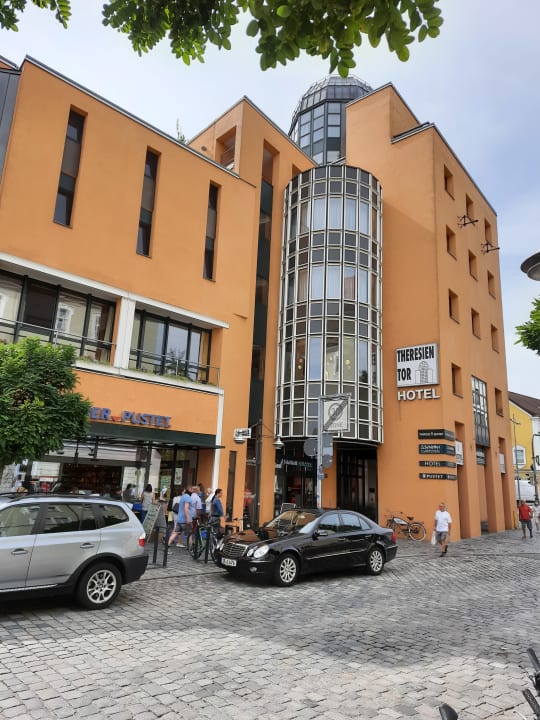 Außenansicht Hotel Theresientor