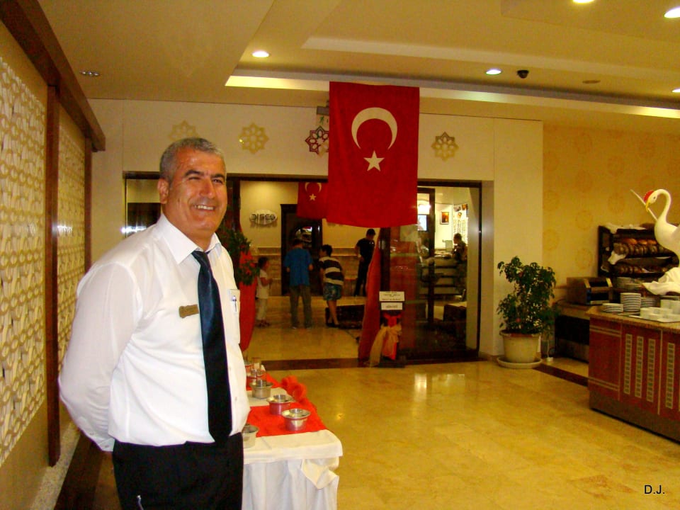 Saalschef am türkischen Abend Selectum Family Comfort Side