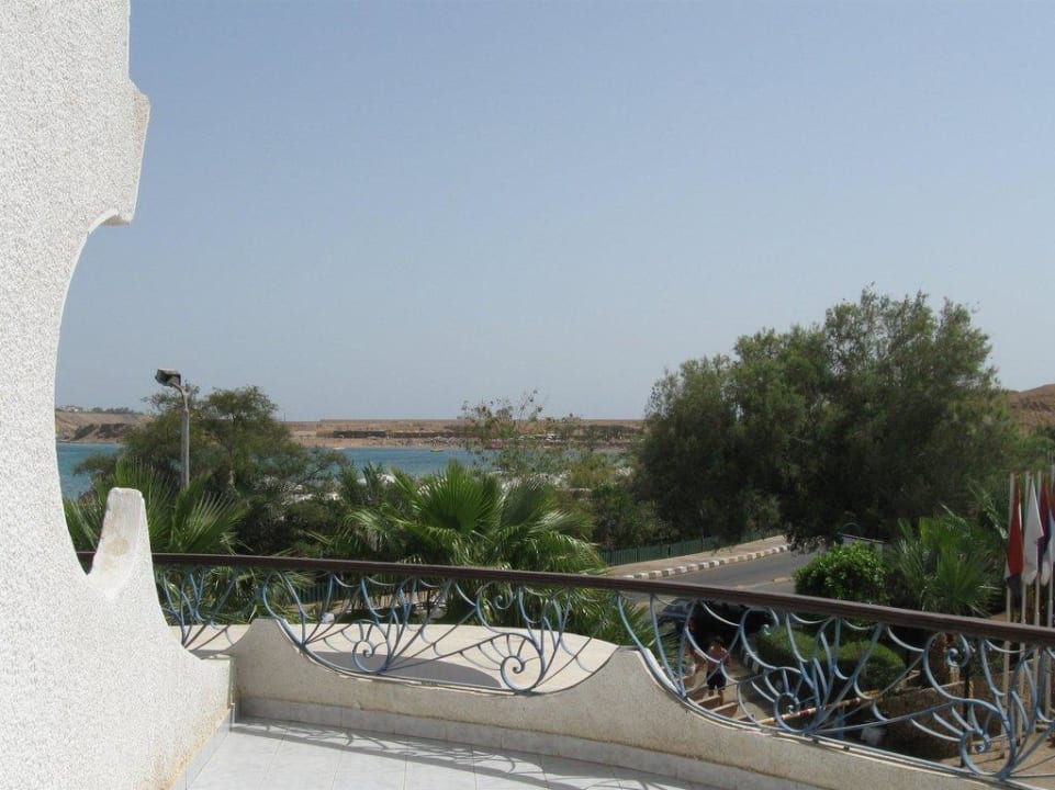 Widok z balkonu Turquoise Beach Hotel