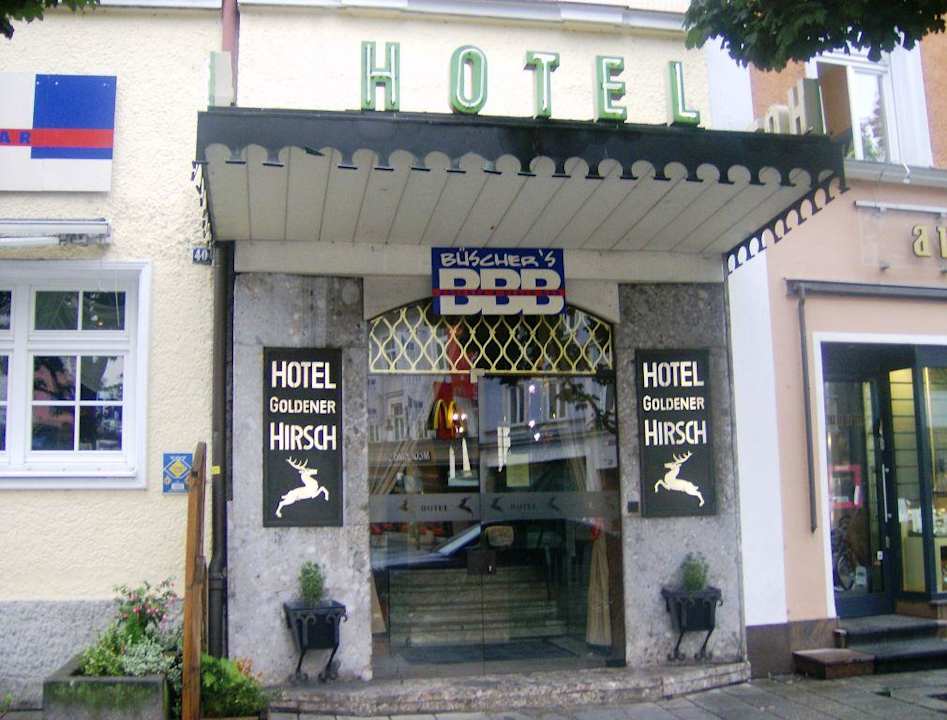 Hoteleingang Hotel Goldener Hirsch