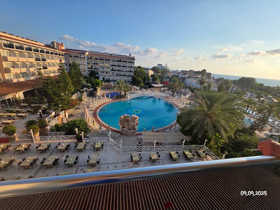 Außenansicht Seaden Corolla Hotel