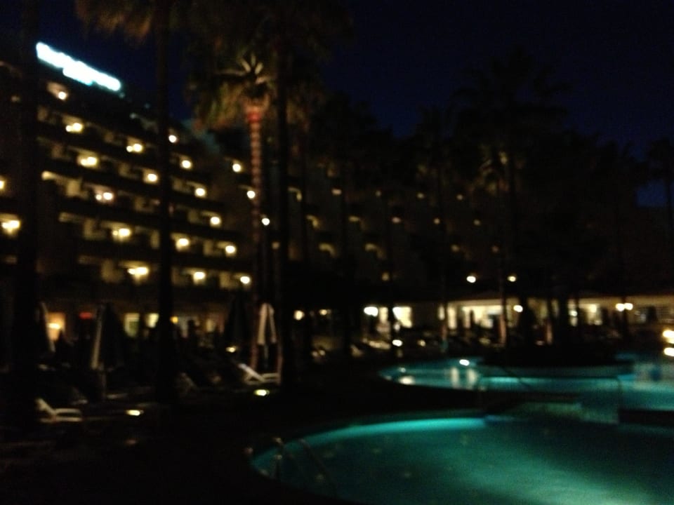 Bei Nacht Hipotels Mediterraneo