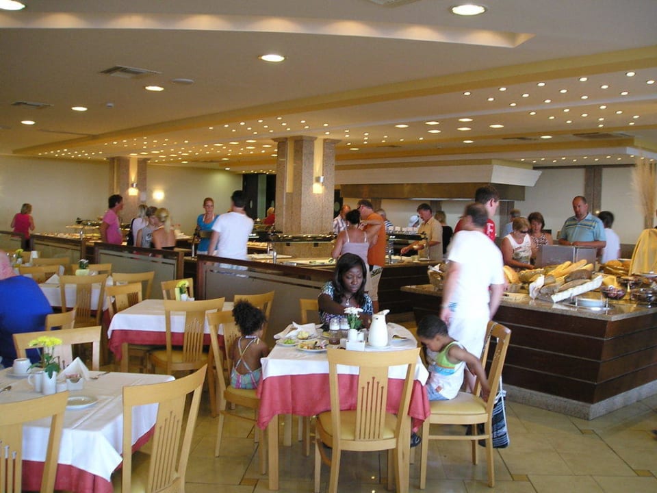 Restaurant Grand Hotel Holiday Resort