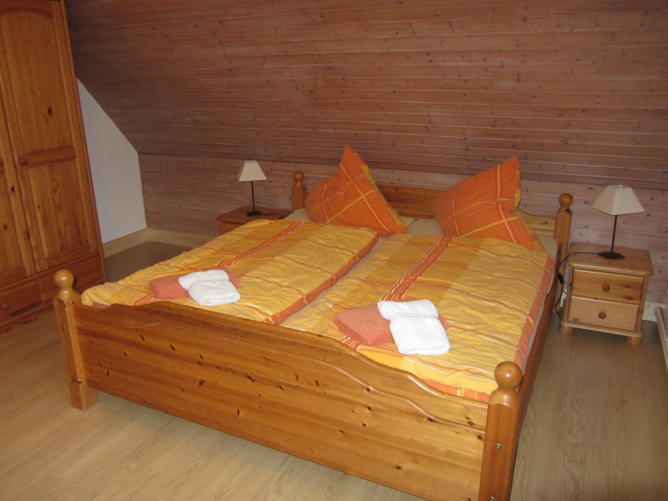 Bett Ferienwohnung  Ferienhof Mittenmang