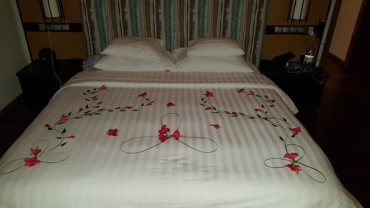 Nette Bett Deko Meeru Maldives Resort Island