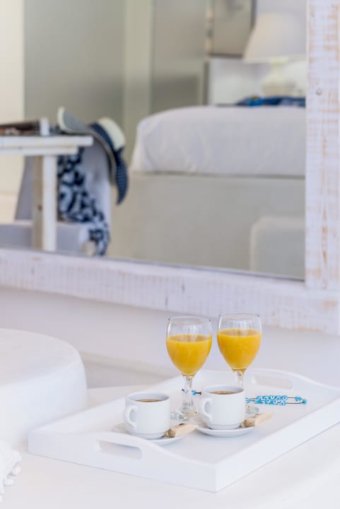 Zimmer Kouros Home & Suites