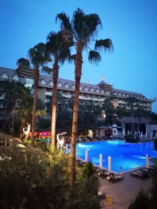 Pool Port Side Resort Hotel