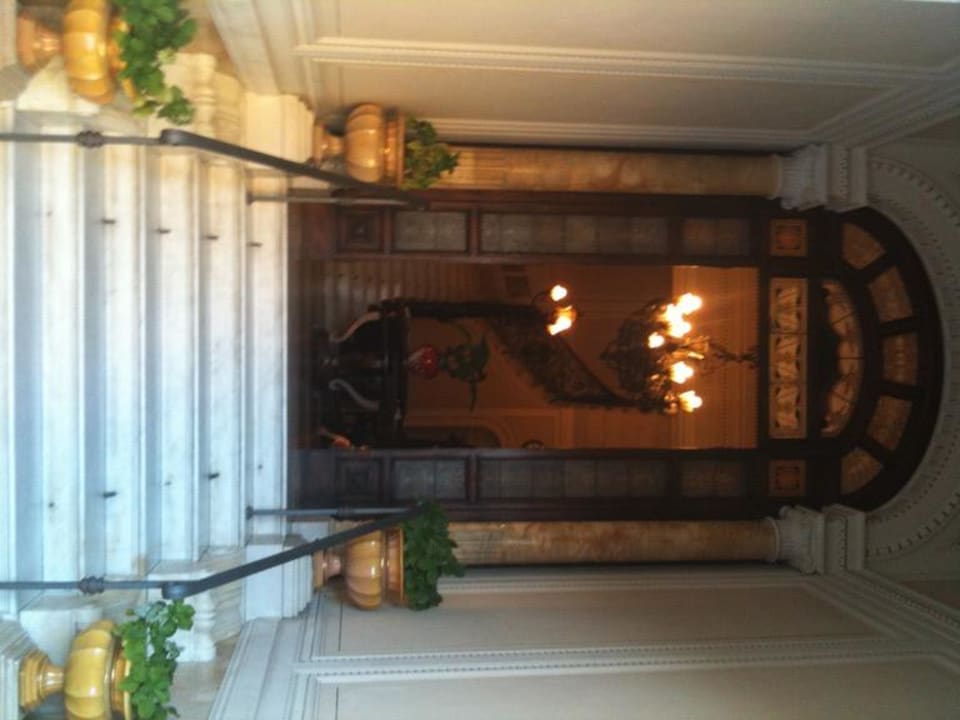 Eingang Hotel Villa Tina