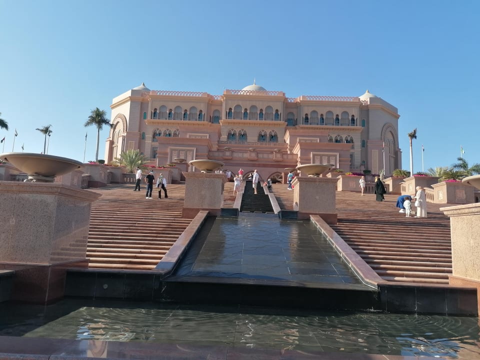 Außenansicht Emirates Palace Mandarin Oriental