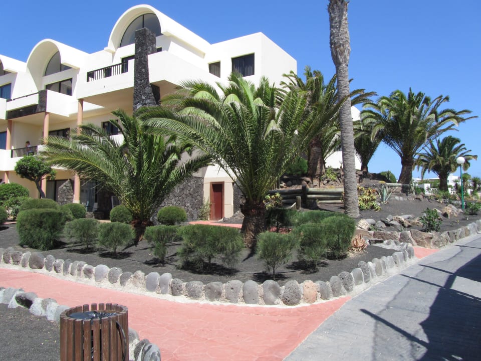 Unsere Zimmer  (oben) SBH Hotel Royal Monica