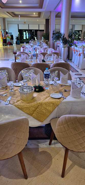 Gastro Three Corners Sea Beach Resort