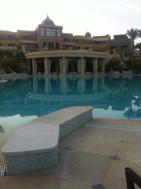 Blick auf die leere Lobby Bar Makadi Spa - Adults only