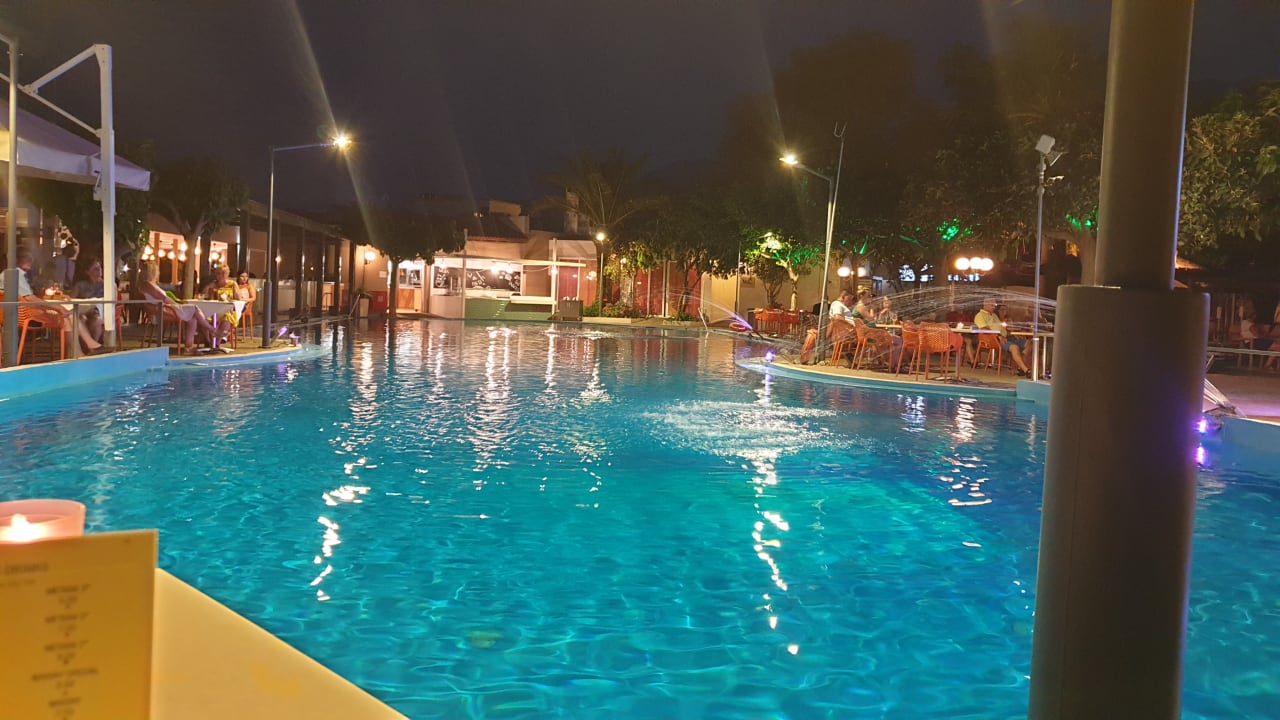 Pool Hotel Corissia Princess