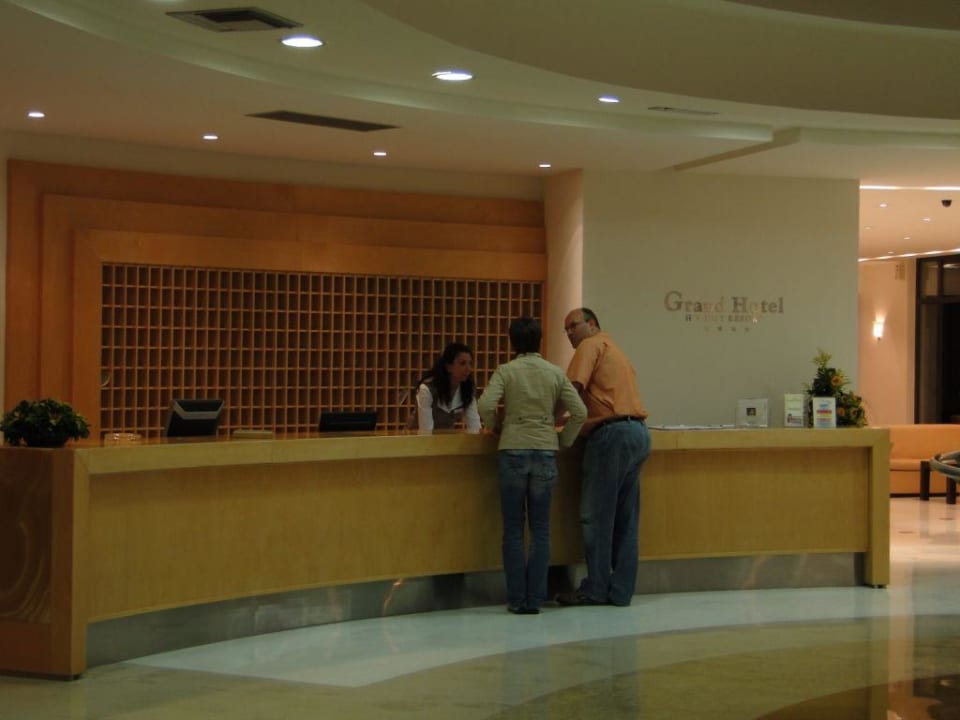 Empfang Grand Hotel Holiday Resort