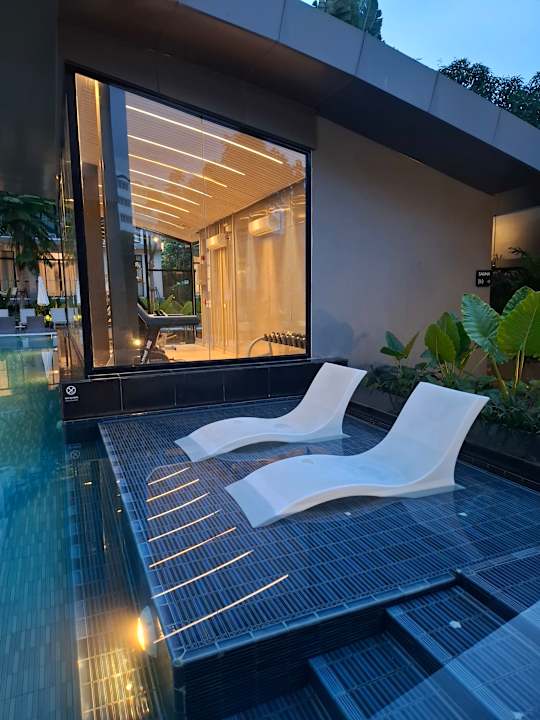Pool Arden Hotel and Residence by At Mind