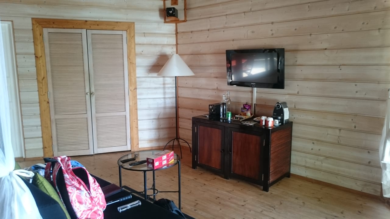 Zimmer Kuredu Island Resort & Spa