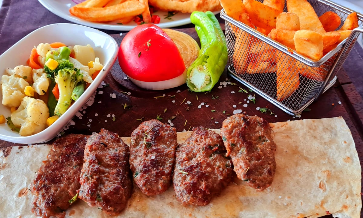 Gastro Elite Luxury Suite & Spa