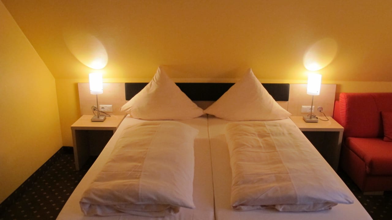 Einblick in ein Doppelzimmer Hotel Rellinger Hof