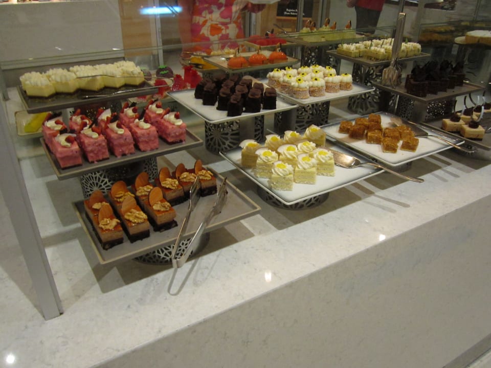 Gastro Acanthus Cennet Barut Collection