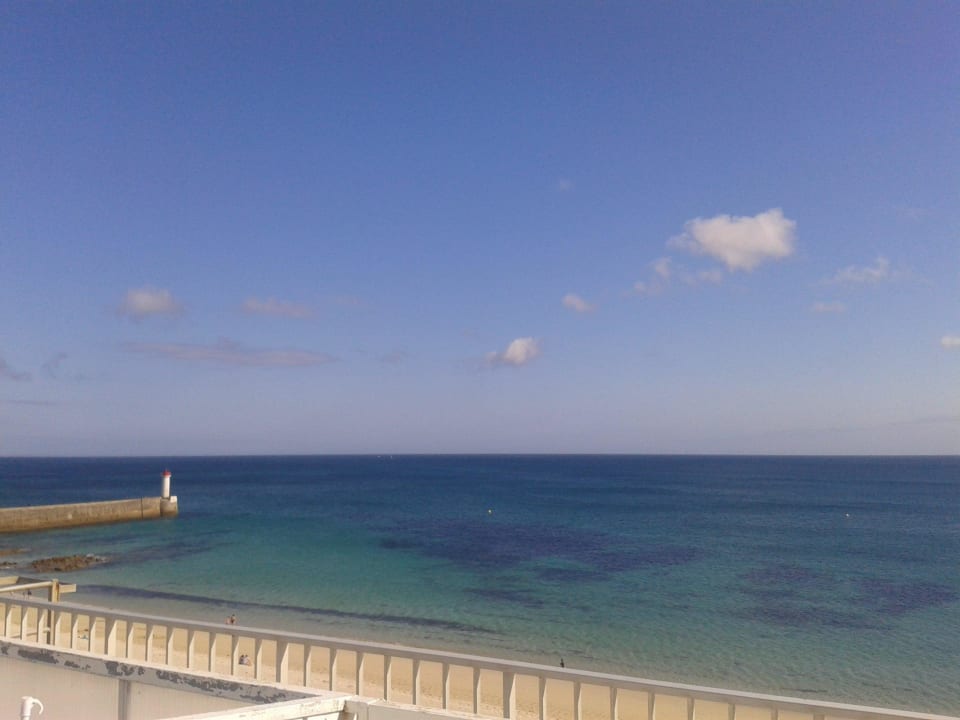 Ausblick Hotelterrasse Hotel Au Roi Gradlon