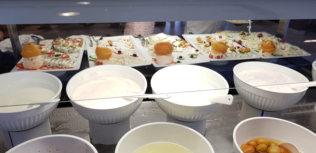 Gastro Serenis Hotel