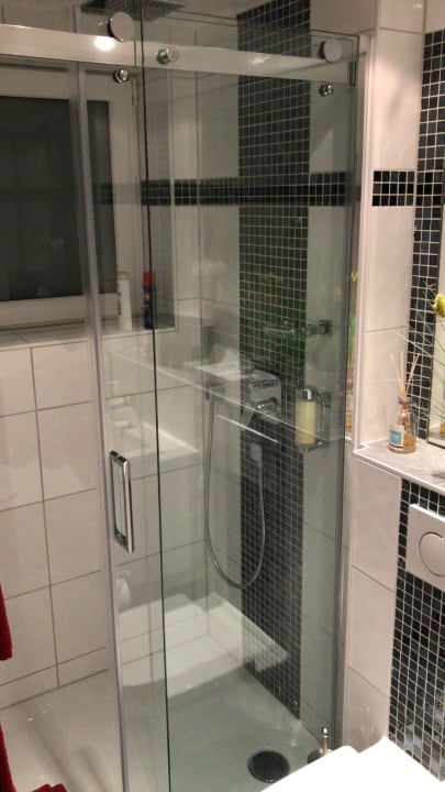Zimmer Numa Frankfurt Oben