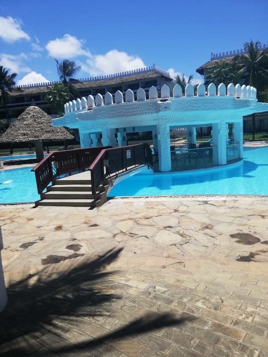 Gastro Hotel Southern Palms Beach Resort