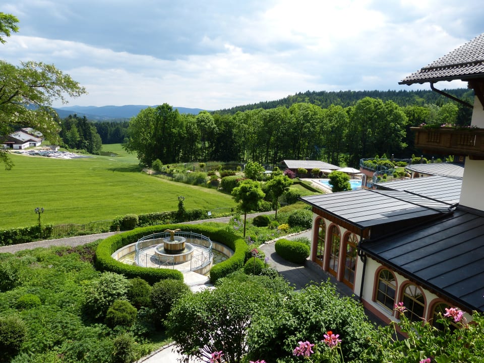 Blick auf die Teichsauna Hotel Bayerwaldhof