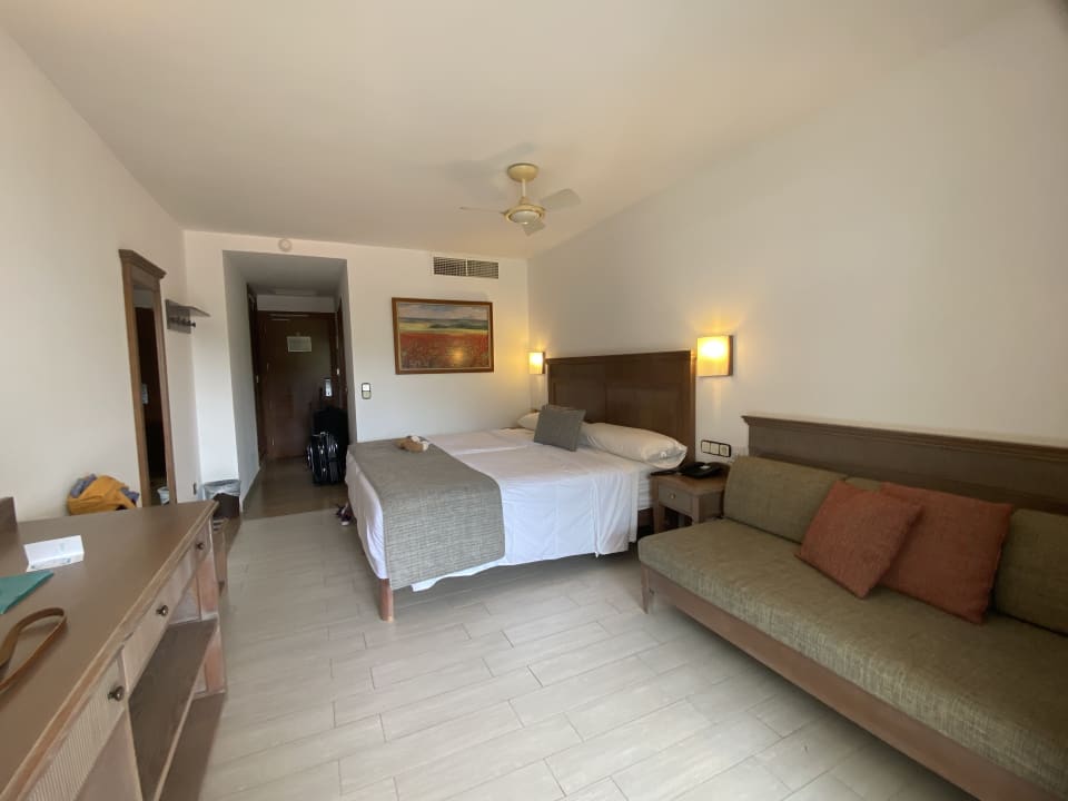 Zimmer Hotel Beach Club Font de Sa Cala