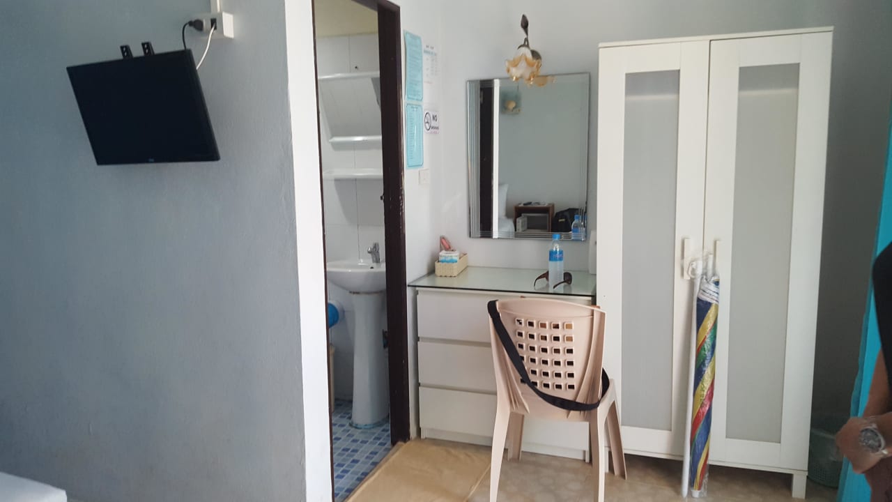 Schrank Dee Dee Beach House