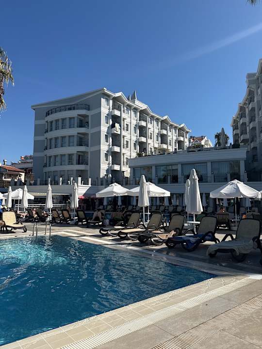 Pool Royal Atlantis Beach Hotel