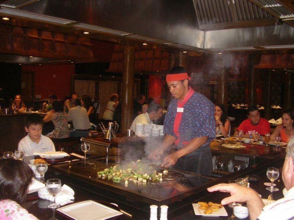 Showcooking im Japanischen Restaurant Iberostar Waves Bahia