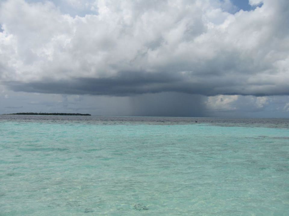 Nachbarinsel Vilamendhoo Island Resort & Spa