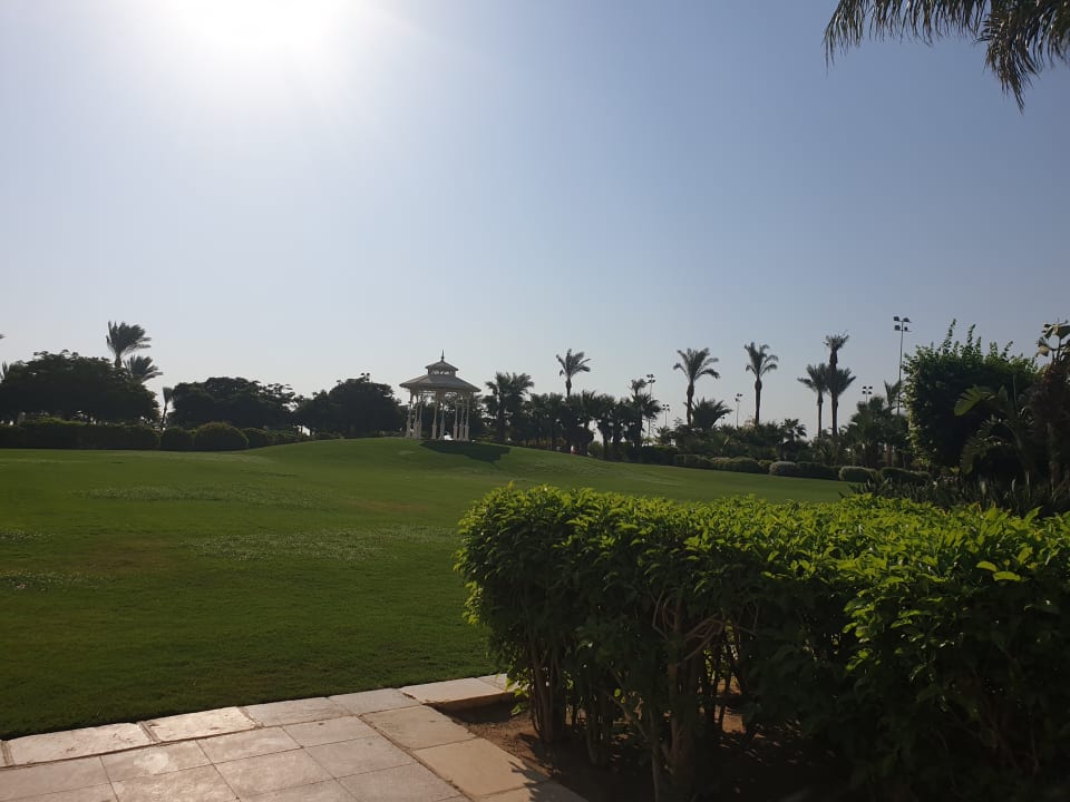 Gartenanlage Steigenberger ALDAU Beach Hotel