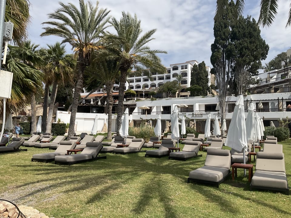 Außenansicht Coral Beach Hotel & Resort