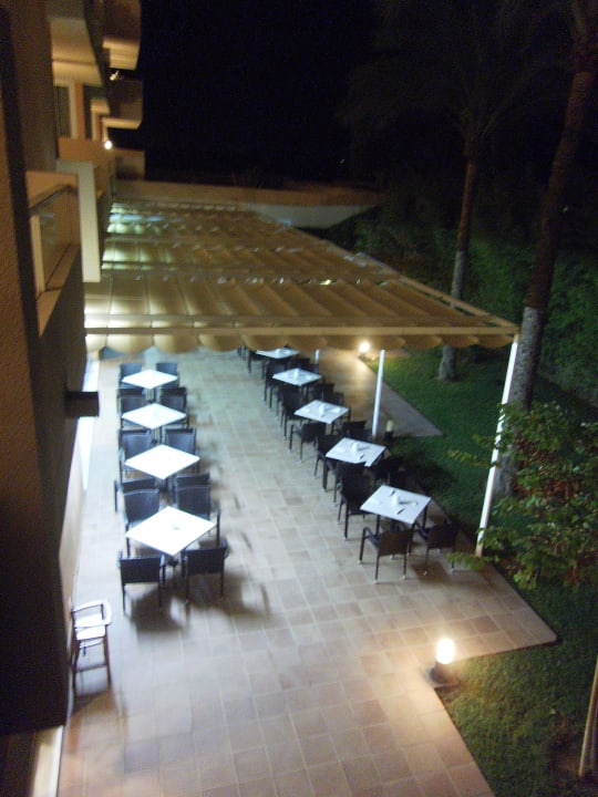 Außenbereich vom Restaurent Garbí Cala Millor