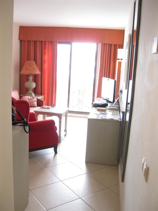 Blick ins WZ  allsun App.-Hotel Albatros