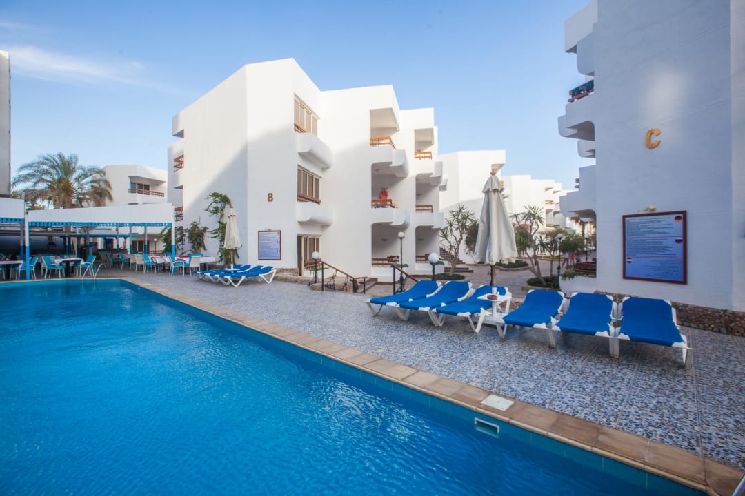 Pool Marlin Inn Azur Resort