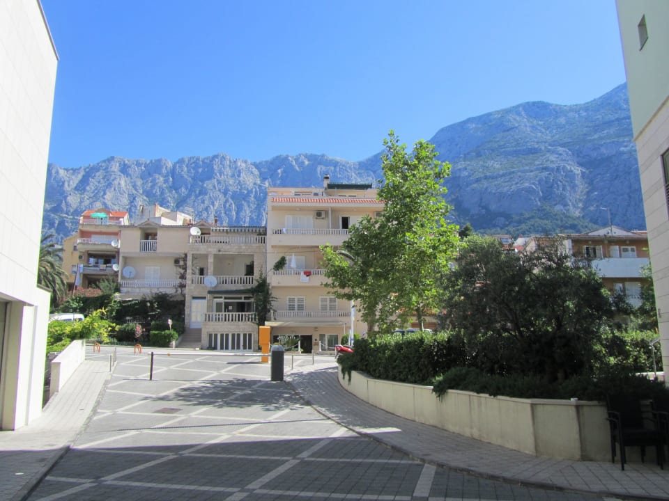 Hoteleinfahrt Hotel Park